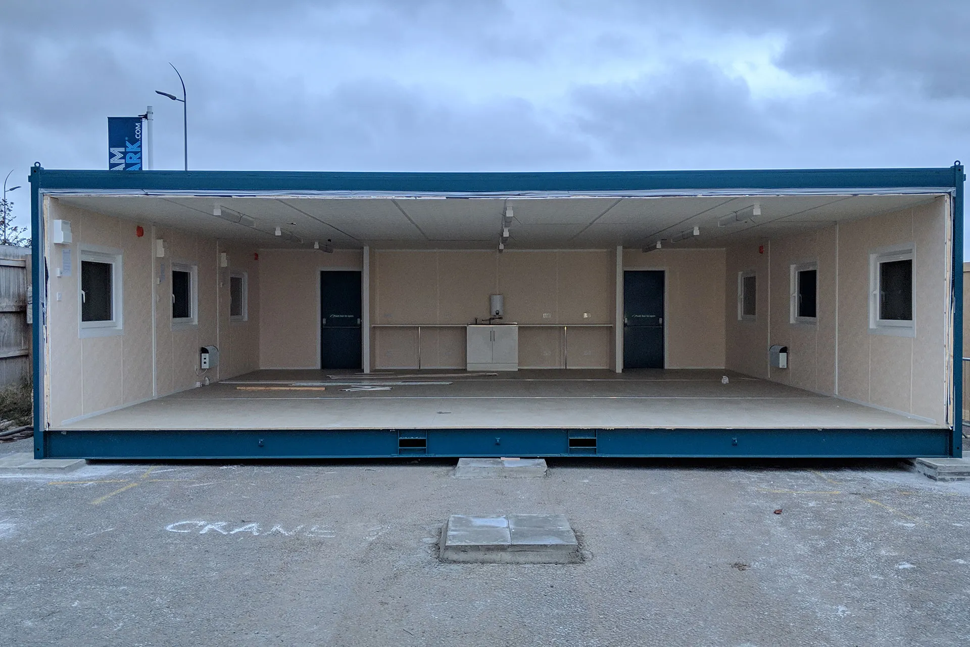 batiment modulaire anti vandalisme (3 baies) batiment modulaire anti vandalisme (3 baies)